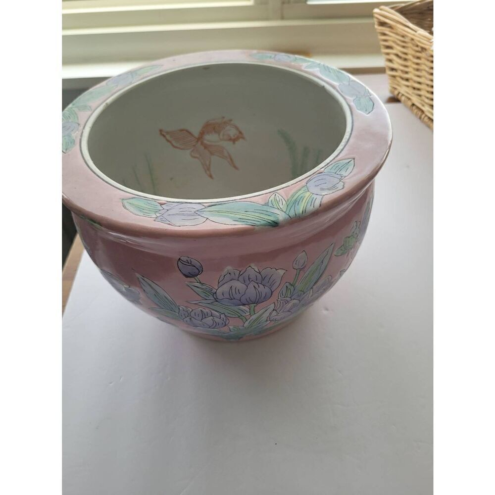 Vintage Chinese porcelain Planter or fish bowl pot hand painted flowers Beauty
